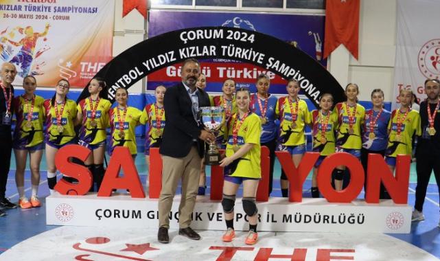 Yıldız Kızlar’da Kastamonu Esan Akü Merkez Spor Kulübü şampiyon oldu