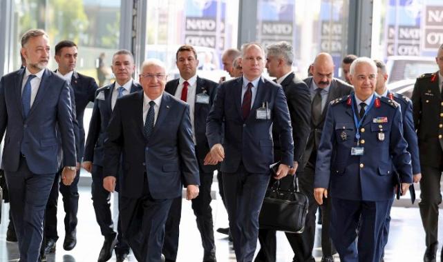 Bakan Güler NATO Karargâhı’nda…