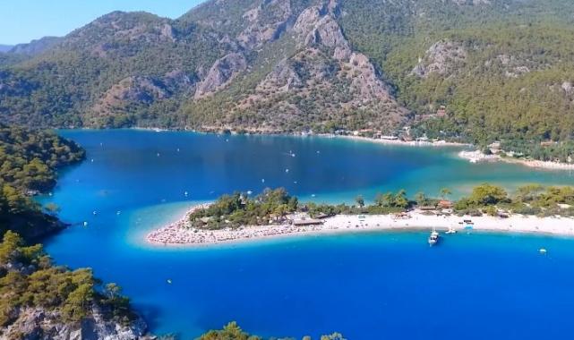 Bakan Özhaseki: Hedef temiz plajda dünya birinciliği