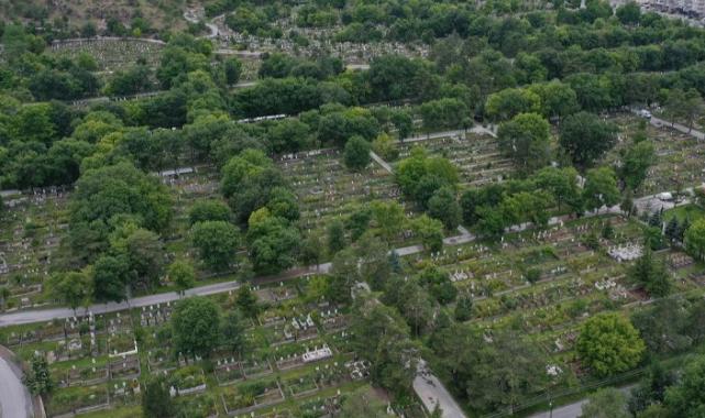 Başkan Büyükkılıç: “Mezarlıklarda bayram hazırlığını tamamladık”