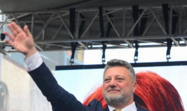 Başkan Engin: “Siz mevcut anayasaya uyun o halka yeter!”