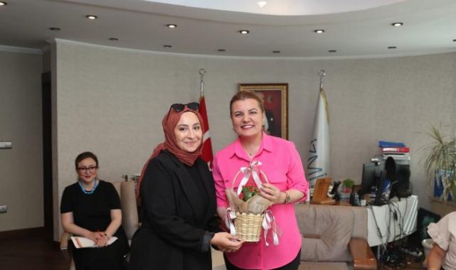 Başkan Hürriyet Halk Buluşmaları’nda vatandaşı dinlemeye devam ediyor 