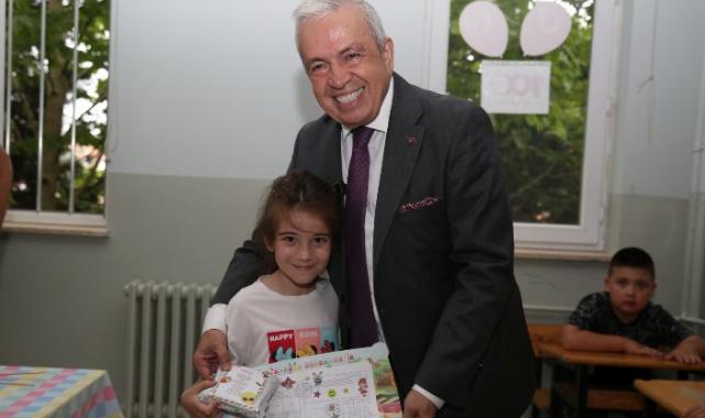 Başkan Şadi Özdemir karne sevincine ortak oldu