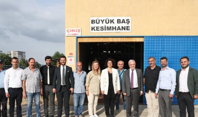 Başkan Şadi Özdemir kurban pazarını ziyaret etti