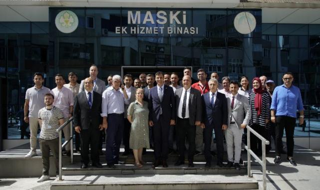 Başkan Zeyrek, mesai arkadaşlarının bayramını kutladı