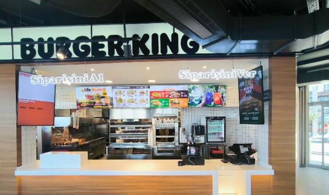 Burger Kıng® ve Popeyes® Bursa Gemlik İstiklal Caddesi’nde hizmete açıldı!