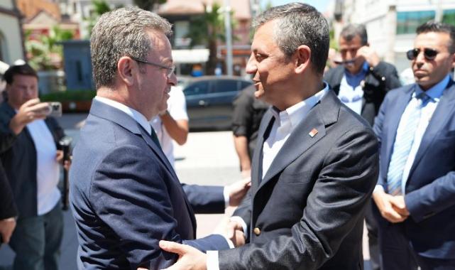 CHP Lideri Özel’den, Manisa Vali Ünlü’ye ziyaret