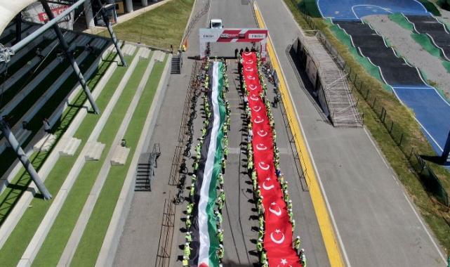 Dünya Bisiklet Günü’nde pedallar Filistinli çocuklar döndü