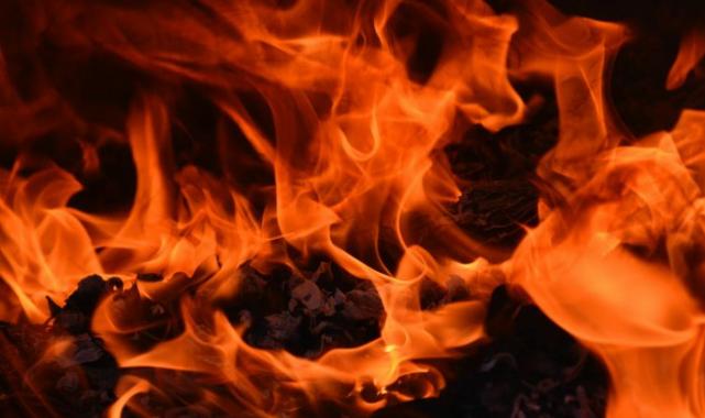 Düzce İtfaiyesi aynı anda 3 yangına müdahale etti