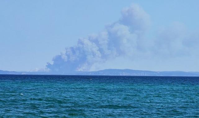 Eceabat’ta orman yangını! Boğaz trafiği askıya alındı!