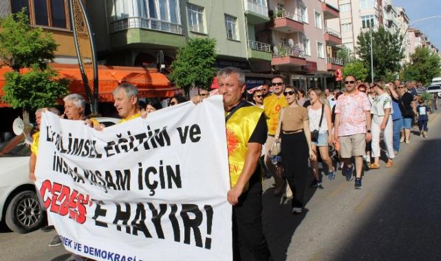 Edirne Keşan’da ‘Müfredata Hayır’ yürüyüşü