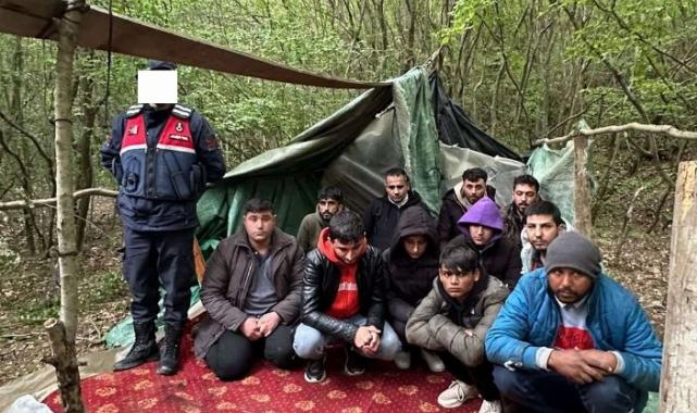 Edirne Meriç’te 11 göçmen yakalandı