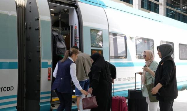 Emeklilerin de tercih yüksek hızlı trenler oldu