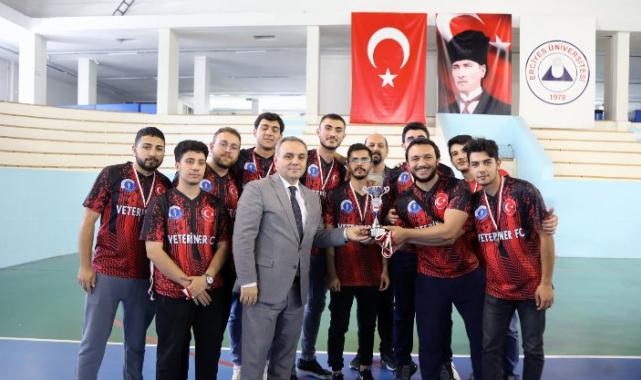 ERÜ 21. Geleneksel Spor Şenliği’nin Ödül Töreni düzenlendi