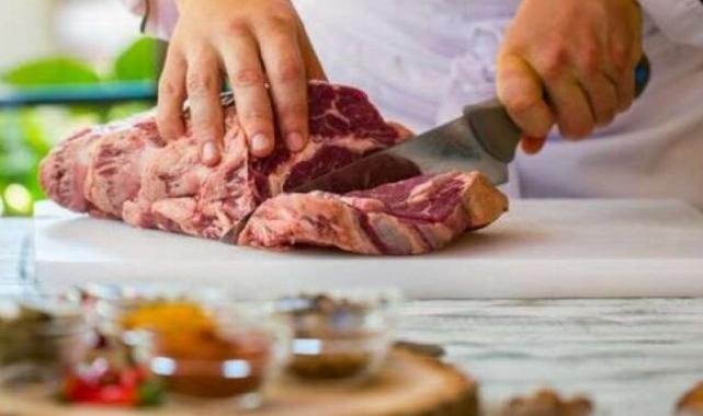 Etler oda sıcaklığında bekletilmemeli!