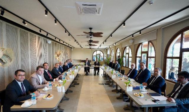 İmamoğlu Adalar Belediye Başkanı Akpolat’ı tebrik etti