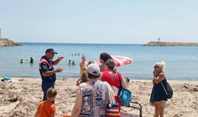 Jandarma Vakıf Sahili’nde boğulma riskine karşı uyarı yaptı