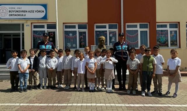 Jandarmadan öğrencilere huzur ve güven eğitimi