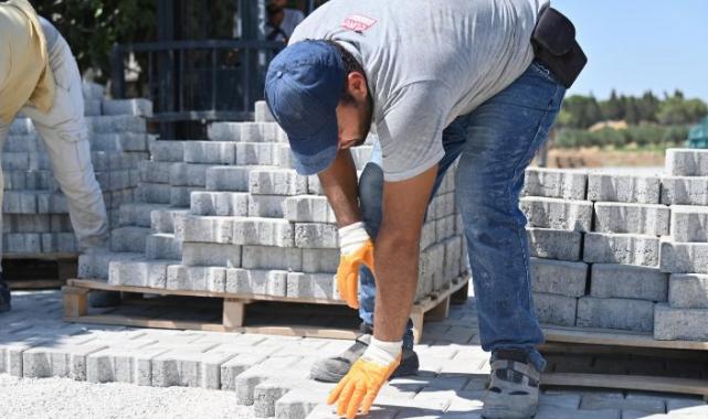 Mahalle sakinleri istedi, Başkan Zeyrek yaptı