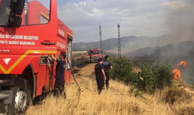 Manisa Turgutlu’daki yangın kontrol altında