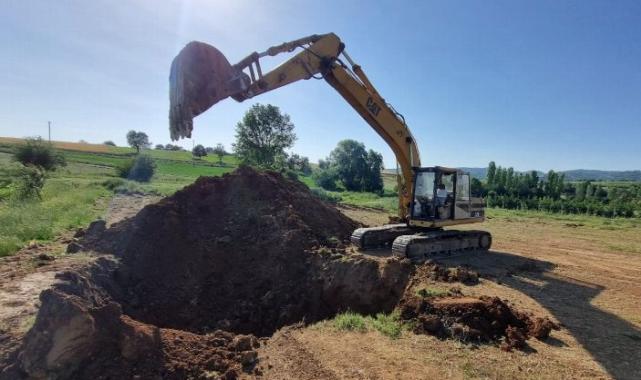 Pazaryeri’nde kabristan temizliği