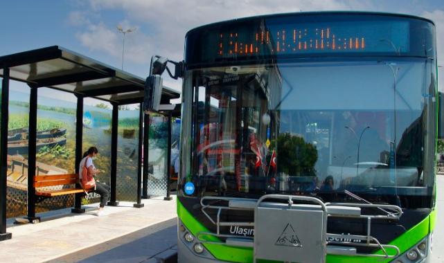 Sakarya’da YKS’ye geç kalan genci sınav yerine ulaştırdı