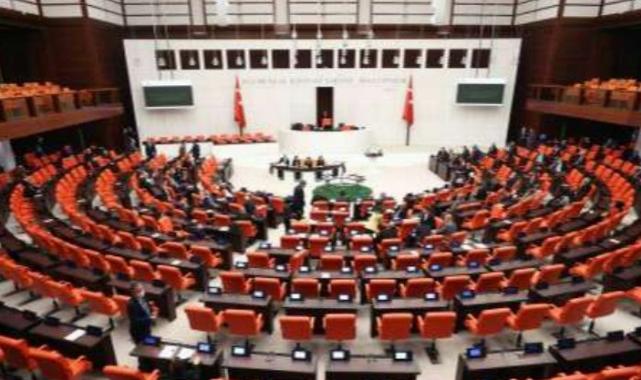 TBMM’de tatil yok! Çalışmaya devam…