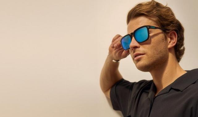 Yazın kapalı havada bile güneş gözlüğü takın