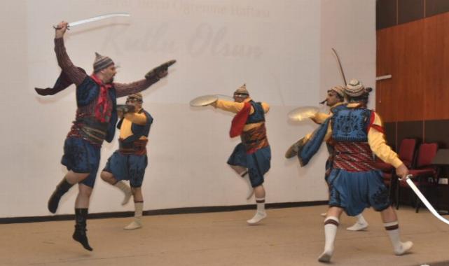 Yenişehir’de Hayat Boyu Öğrenme Haftası kutlandı