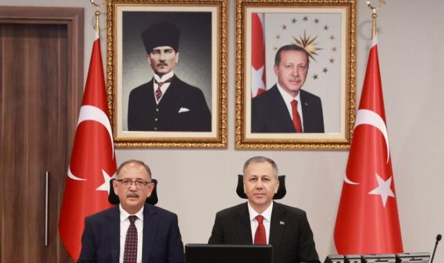 Yerlikaya ve Özhaseki kıyı şeridindeki illerin valileri ile buluştu