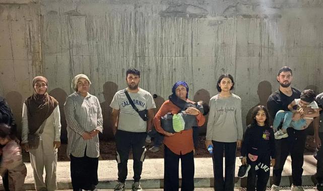 47 göçmen ve bir organizatör yakalandı