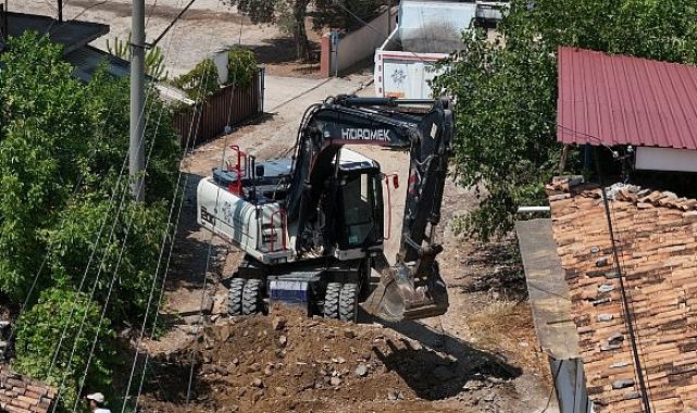 Aydın Büyükşehir kent içi trafiği hızlandıran ve sürüş konforunu artıran çalışmalara imza atmaya devam ediyor