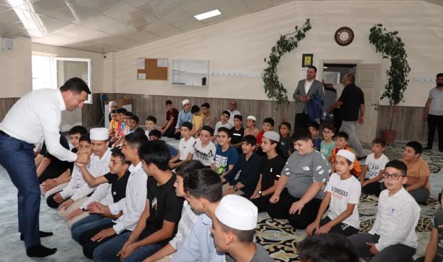 Başkan Arı’dan kuran kursu ziyareti