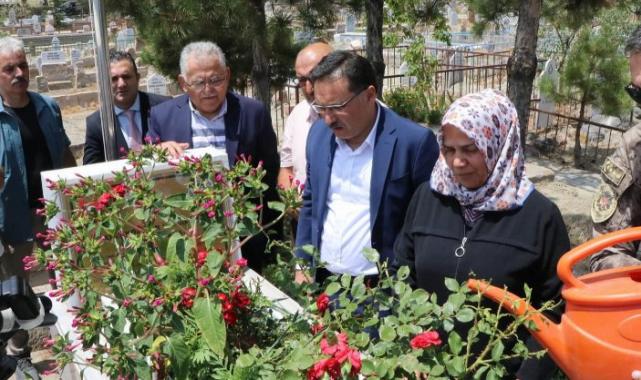 Başkan Büyükkılıç, 15 Temmuz şehitlerini unutmadı