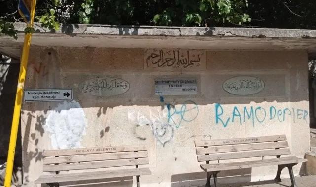 Bursa’daki tarihi çeşmenin son hali tepki topluyor