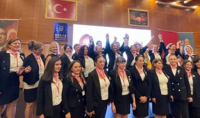 CHP Bursa İl Kadın Kolları Kongresi Merinos AKKM’de yapıldı