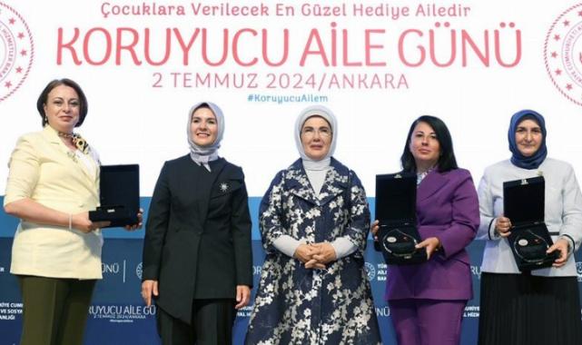 Emine Erdoğan ‘Gönül Elçileri’ ile buluştu
