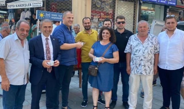 Gebze’de İYİ Parti’den 2 bin kişiye aşure ikramı