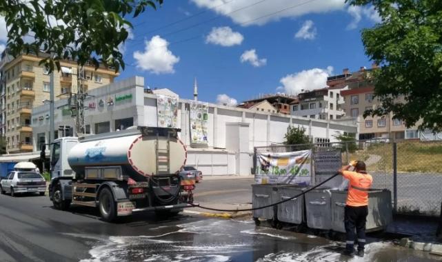 Gebze’de konteynerler dezenfekte ediliyor