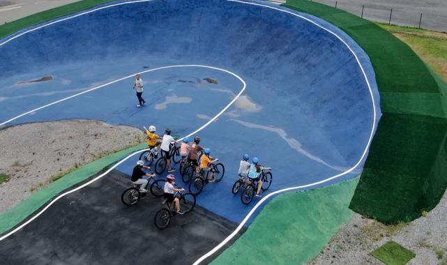 Geleceğin şampiyon pedalları Ayçiçeği Vadisi’nde keşfediyor