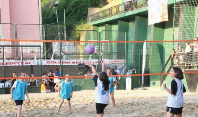 Gölcük’te Plaj Voleybolu heyecanı başlıyor
