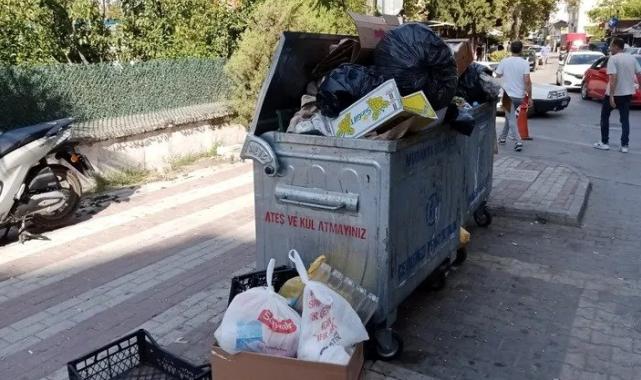 Güzelyalı’da toplanmayan çöpler tepki topluyor