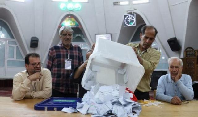 İran’da zafer Pezeşkiyan’ın