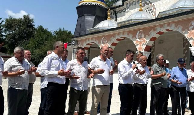 İzmit Kaynarca Camii ibadete açıldı