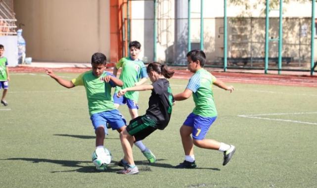 İzmit’te Pişmaniye Cup’ta mücadele ettiler