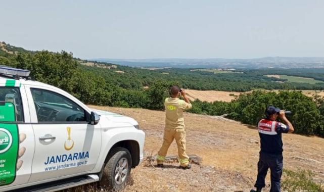 Jandarma orman yangınlarıyla mücadelede ediyor
