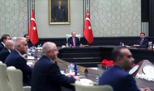 Kabine yeni bakanlarla toplandı