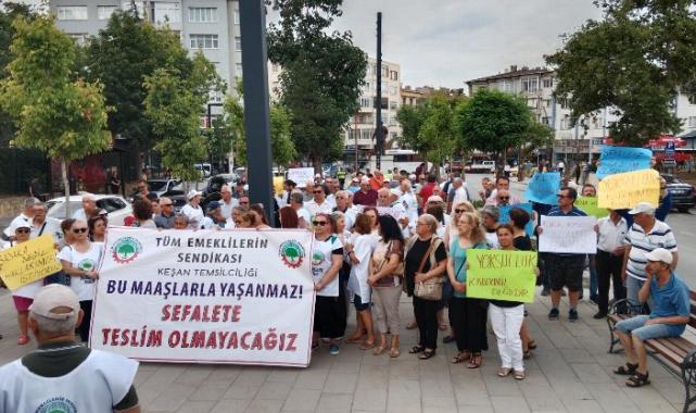 Keşan’da emeklilerden maaş protestosu