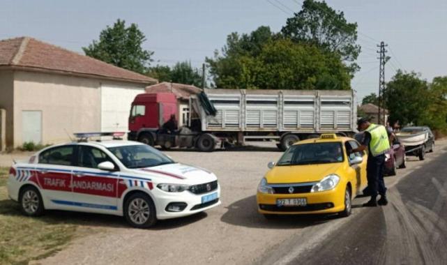 Keşan’da jandarmadan asayiş denetimleri