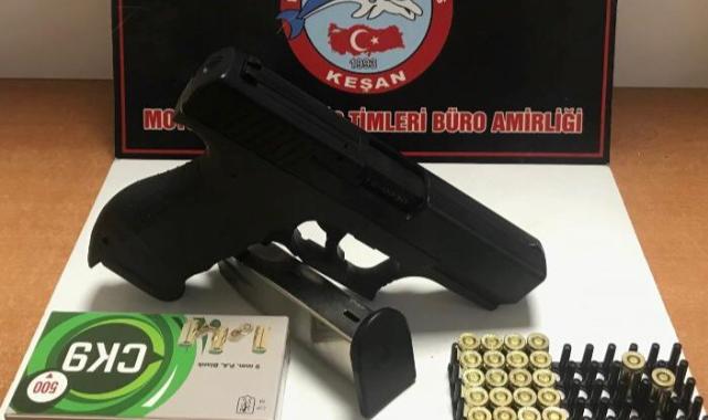 Keşan’da pompalı tüfek ve kurusıkı tabanca ele geçirildi